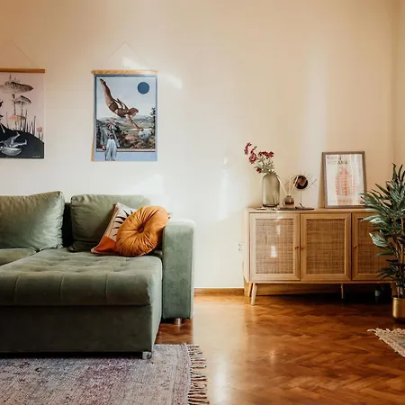 Apartament Nad Jeziorem アパート エウク